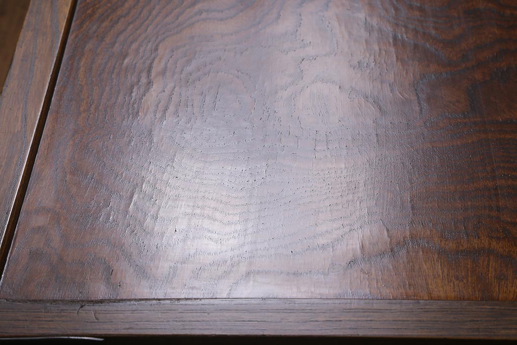 ビンテージ　当店リメイク家具　岩谷堂箪笥　鮮明な杢目が魅力的なセンターテーブル(ヴィンテージ)(R-043123)