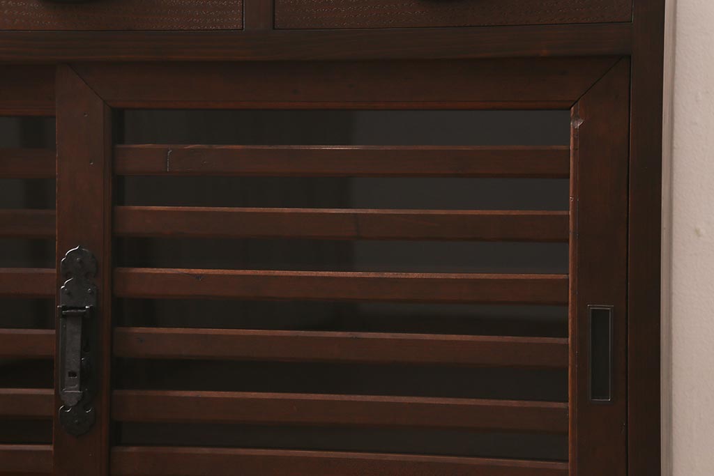 ラフジュ工房オリジナル　古建具リメイク　脚付き　上品な和の風情感じる引き出し付きローボード(戸棚、収納棚、テレビボード)(R-043220)