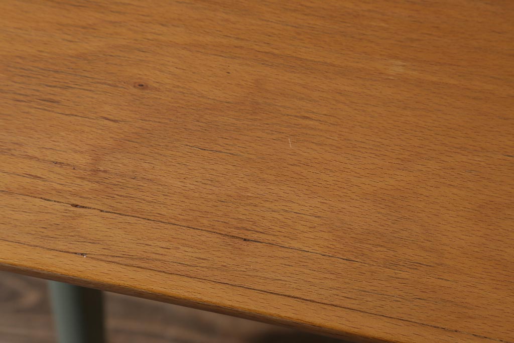 ヴィンテージ家具　北欧ビンテージ　ペイントと木色がおしゃれなデスク(片袖机、在宅ワーク、在宅用ワークデスク)(R-043438)