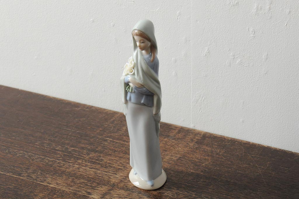 リヤドロ(LLADRO) 希少 ユリを持つ少女 GIRL WITH FLOWERS(オブジェ