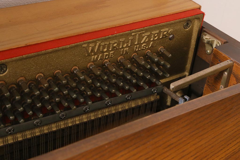 中古　アメリカ製　WURLTZER(ワーリッツァー) モデル2860　シリアル1737198　コンソールピアノ・スツールセット(定価約150〜200万円)(R-043532)