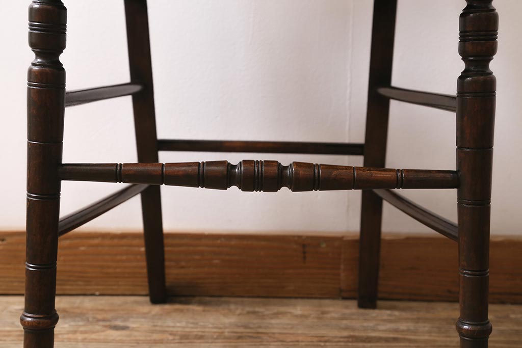 アンティーク家具　フランスアンティーク　1920年頃　ウォールナット材　象嵌が凝った印象を与えるチェア(椅子)(R-043576)