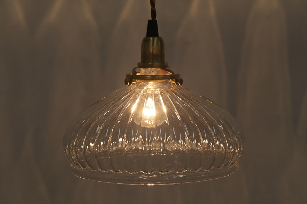 アンティーク照明　昭和初期　たまねぎのような形がおしゃれな天井照明(ガラスシェード、吊り下げ照明、ペンダントライト、電笠)(R-043590)