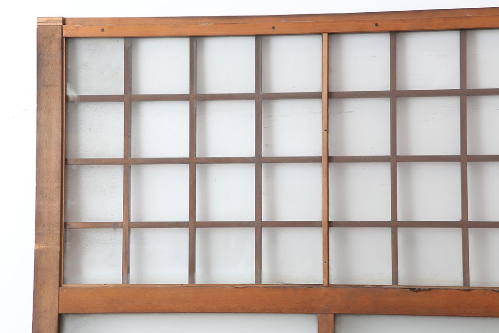 アンティーク建具　昭和中期　すりガラス入りの大振りなガラス戸1枚(建具、引き戸)(R-043851)