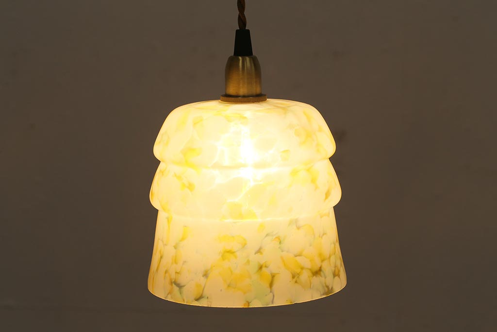 ヴィンテージ照明　イギリスビンテージ　淡い色味のマーブルガラスがおしゃれなペンダントライト(天井照明)(R-043855)