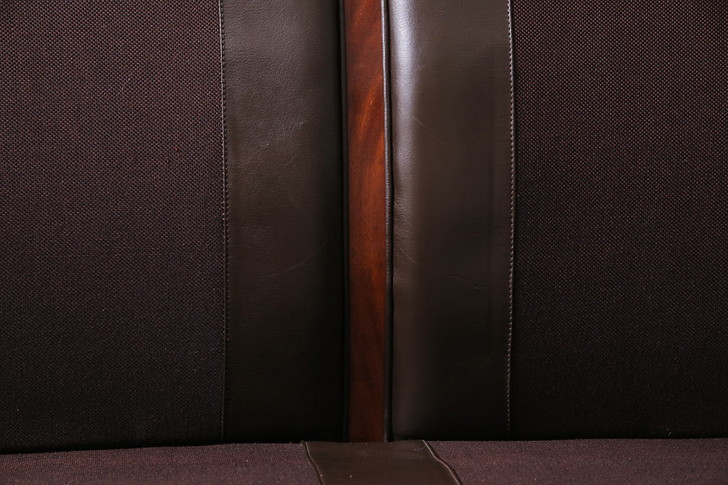 ヴィンテージ家具　オールドマルニ　maruni(マルニ木工)　スタイリッシュなデザインのソファ(3人掛け、三人掛け、ビンテージ)(R-043893)