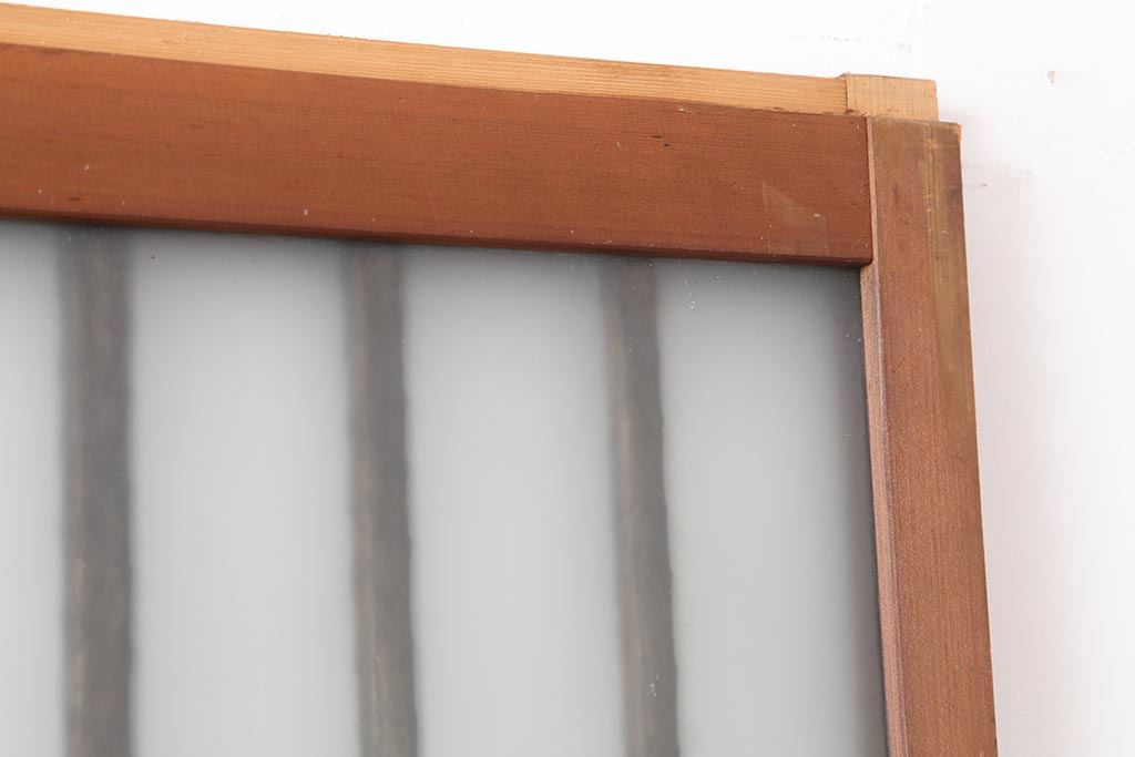 アンティーク建具　昭和中期　すりガラス入り　凝った造りの桟が目を引くガラス格子戸2枚セット(引き戸)(R-043987)