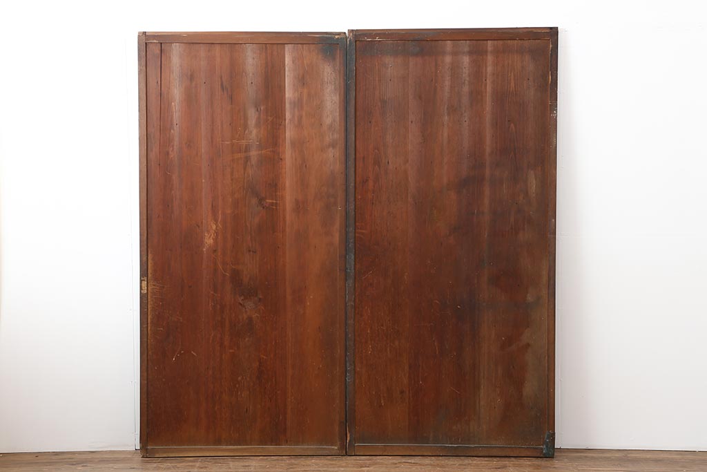 アンティーク建具　明治大正期　赤みがかった木色が趣のある舞良戸2枚セット(板戸、引き戸)(R-043997)
