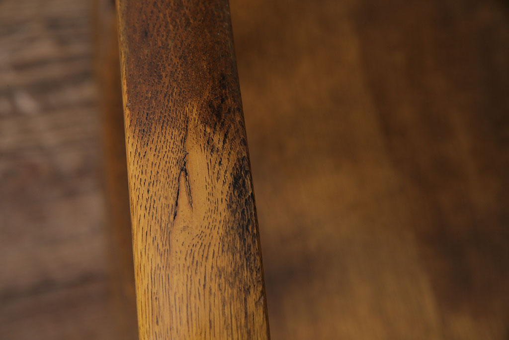 ヴィンテージ家具　ホワイトオーク材　飛騨産業　キツツキマーク　木のぬくもり溢れるロッキングチェア(アームチェア、ビンテージ)(R-044245)