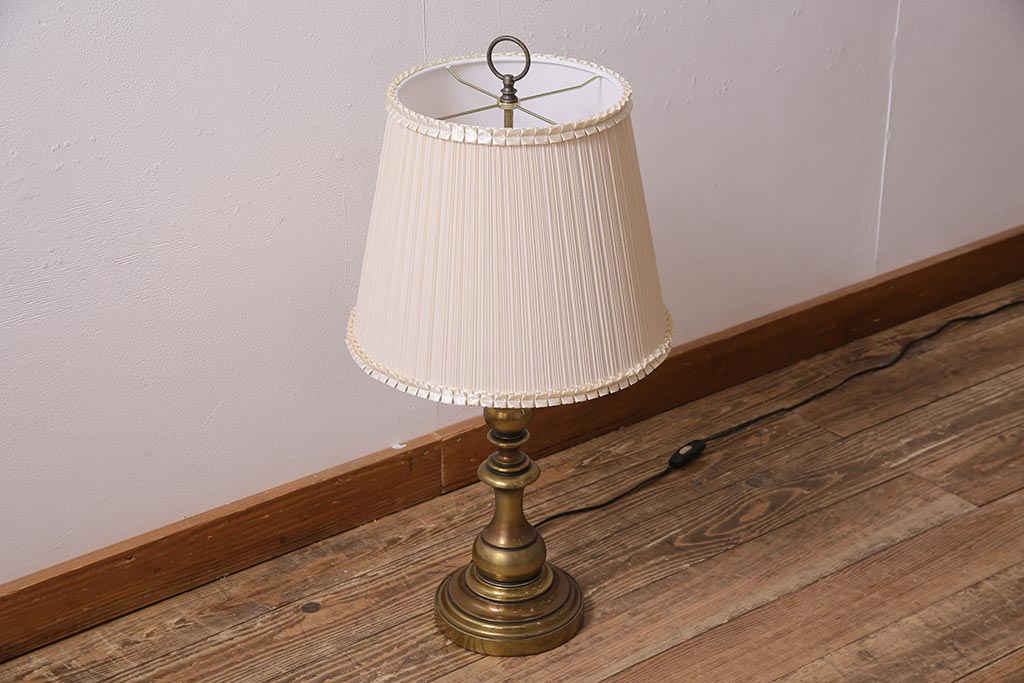 ビンテージ　DREXEL HERITAGE(ドレクセルヘリテイジ)　真鍮　高級感漂うテーブルランプ(スタンドライト、ナイトランプ、卓上照明)(R-044616)
