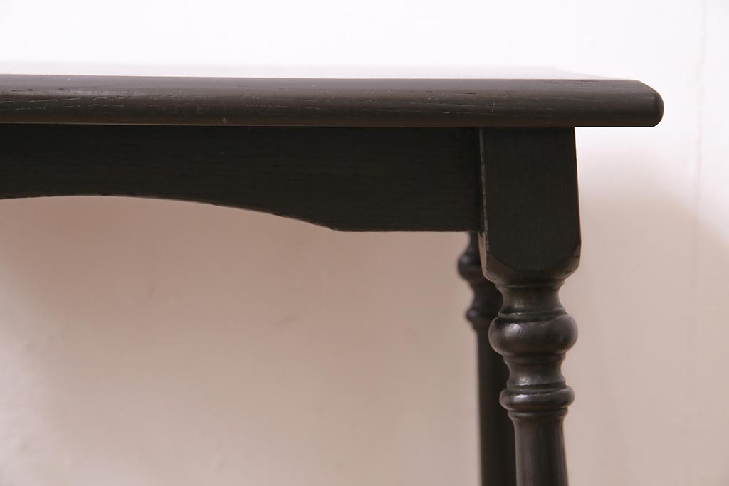 ビンテージ家具　和製ビンテージ　ナラ材　シックな雰囲気が魅力のサイドテーブル(飾り台、花台)(R-044663)