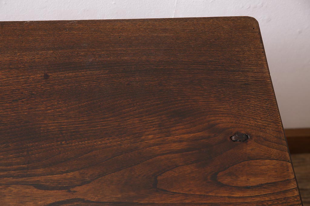 アンティーク家具　古材リメイク　欅(ケヤキ)材一枚板　鉄脚テーブル(サイドテーブル、カフェテーブル)(R-044682)