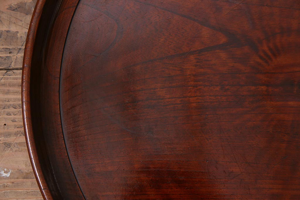 アンティーク雑貨　昭和中期　ケヤキ材　漆塗り　美しい杢目が堪能出来るお盆(トレー、丸盆)(R-044755)