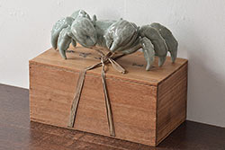 アンティーク雑貨　上質な和の雰囲気を高めるカリン(花梨)材製の花台(飾り台)(R-049375)