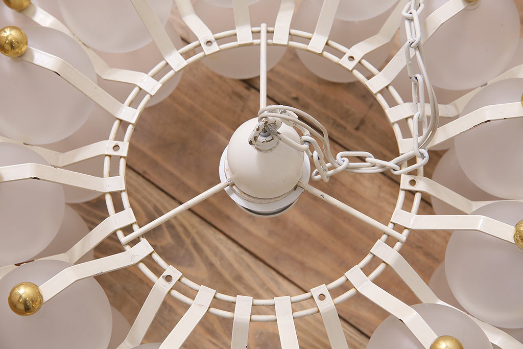 ヴィンテージ照明　イギリスビンテージ　パールのようなデザインが素敵なシャンデリア(吊り下げ照明、天井照明)(R-045256)