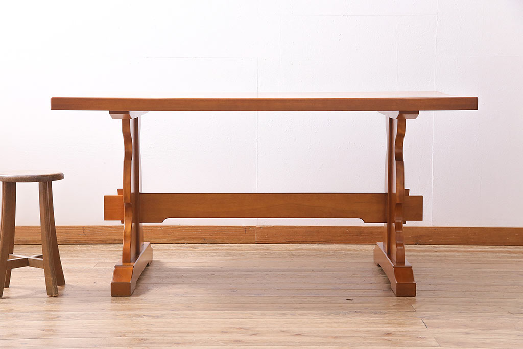 中古　横浜ダニエル(daniel)　A-314　木の温もりを感じるベンチテーブル(ダイニングテーブル、机、4〜6人用)(定価約60万円)(R-045295)