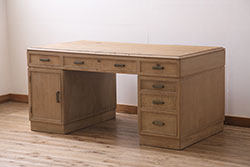 アンティーク家具　和製アンティーク　松材　素朴で味わい深い風合いの文机(ローテーブル、リビングテーブル、座卓)