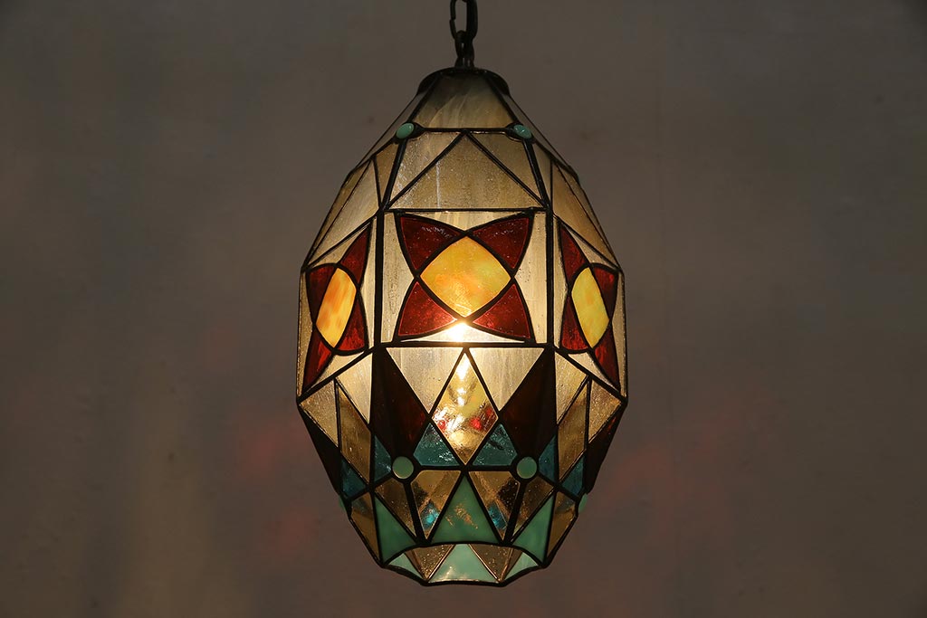 ヴィンテージ照明　イギリスビンテージ　ステンドグラスがお洒落なアクセントのペンダントライト(吊り下げ照明、天井照明)(R-045745)