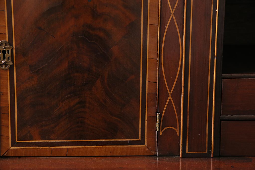 アンティーク家具　イギリスアンティーク　マホガニー材　内部まで意匠が凝っているおしゃれなライティングビューロー(簿記机、在宅ワーク、在宅用ワークデスク)(R-045806)