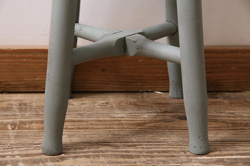 アンティーク家具　昭和初期　シャビーな風合いのペイントスツール(木製チェア、丸椅子)(R-045920)