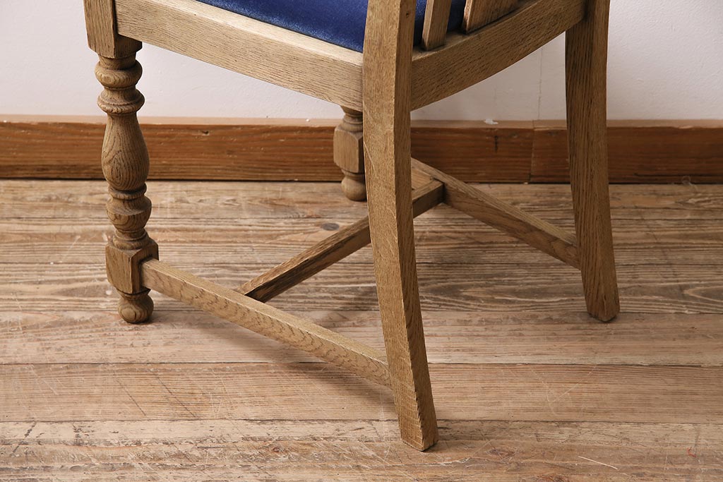 アンティーク家具　イギリスアンティーク　ストリップド(剥離)　オーク材　素朴な木味のダイニングチェア(椅子)(R-045947)