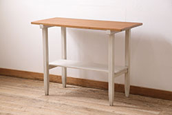 アンティーク家具　和製アンティーク　使い込まれた木の質感が味わい深い座机(文机、ローテーブル、飾り台)