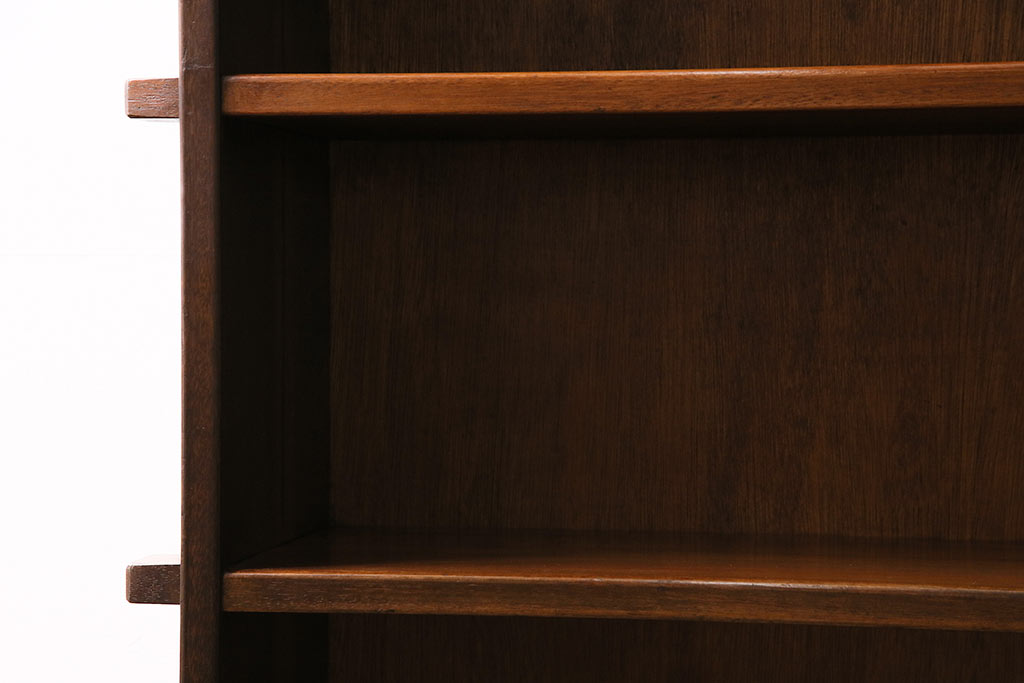 【セミオーダー家具実例】アンティーク本棚をご希望の色合いになるべく近づけてリペア。お持ちの家具とできるだけ一体感が出るように仕上げました。(オープンラック、シェルフ)