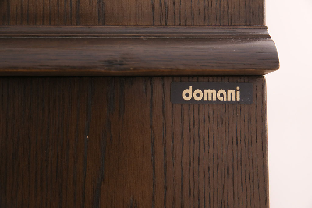 中古　カリモク　domani(ドマーニ)　QUEENS LIFE(クイーンズライフ)　高級感溢れる佇まいが魅力のキャビネット(飾り棚、食器棚、収納棚)(R-046116)