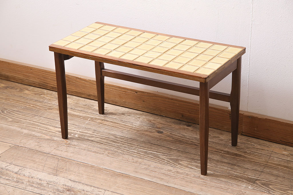 北欧ヴィンテージ　チーク材　レトロなタイルトップのサイドテーブル(テーブル、ビンテージ)(R-046148)