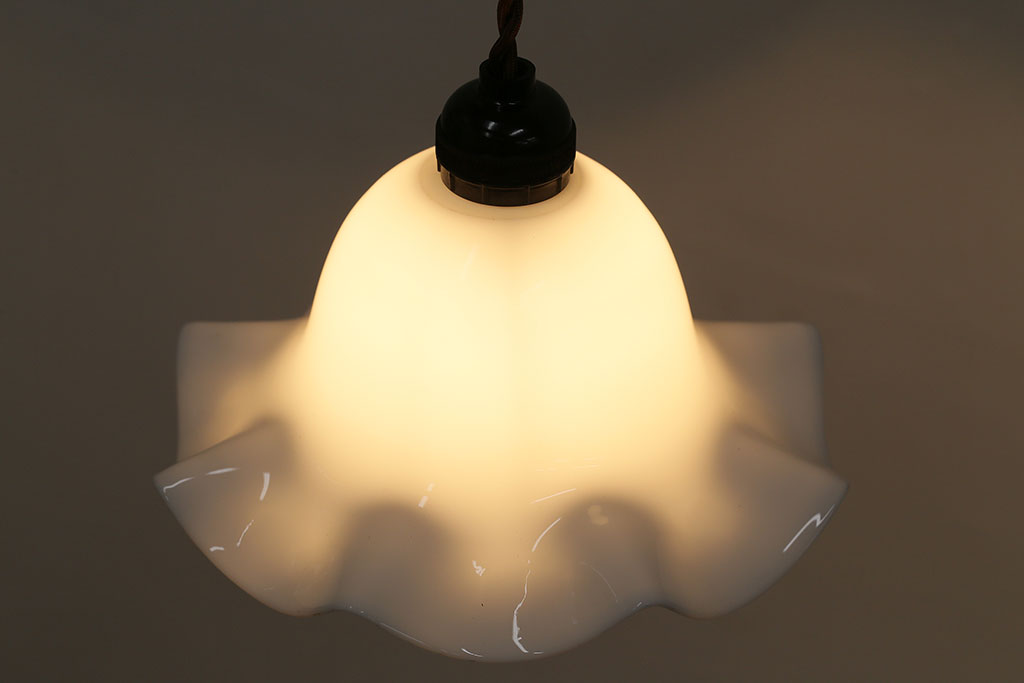ヴィンテージ照明　イギリスビンテージ　可愛らしいフリルシェードのペンダントライト(ランプシェード、天井照明)(R-046328)