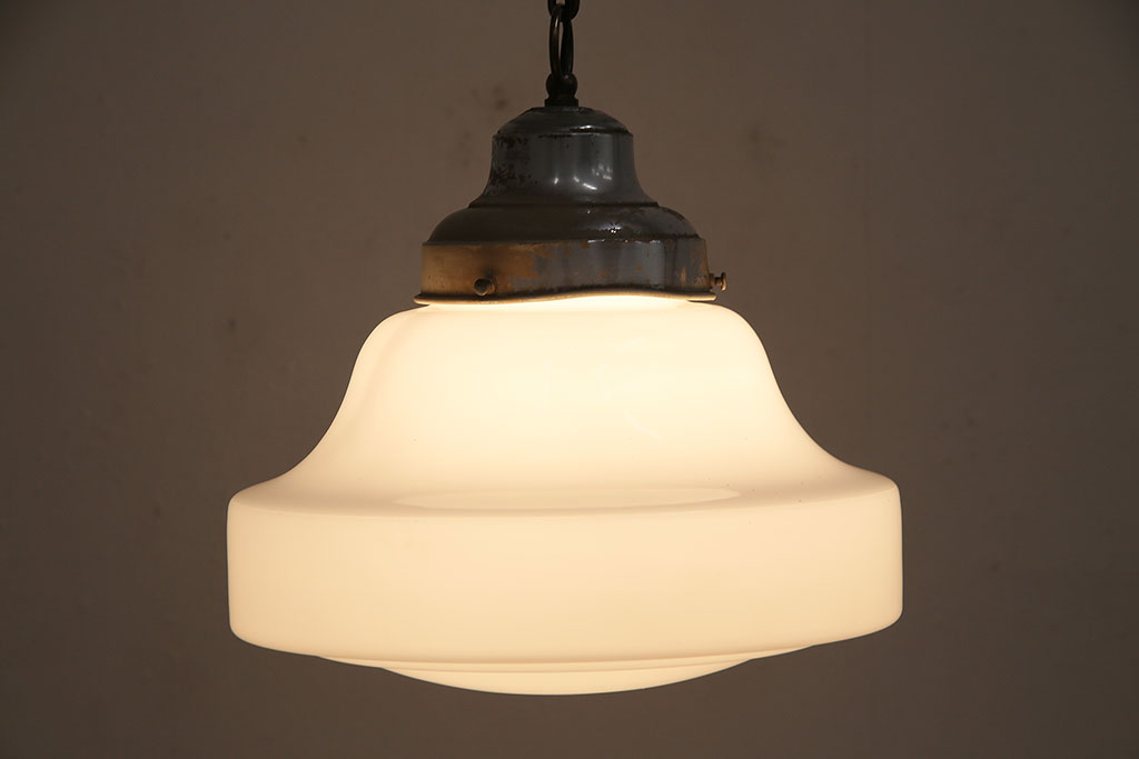 アンティーク照明　昭和中期　シャビーな雰囲気がお洒落なガラスシェード照明(ペンダントライト、吊り下げ照明、天井照明)(R-046501)