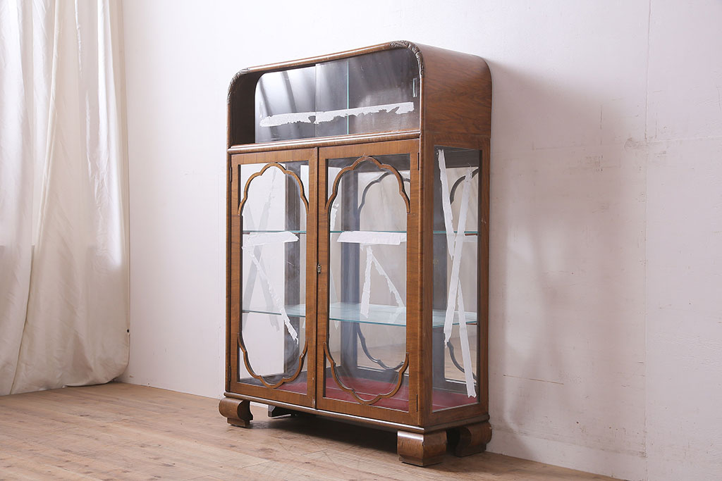 アンティーク家具　イギリスアンティーク　ウォールナット材　ディスプレイにおすすめのキャビネット(ガラスケース、キュリオケース、飾り棚)(R-046614)