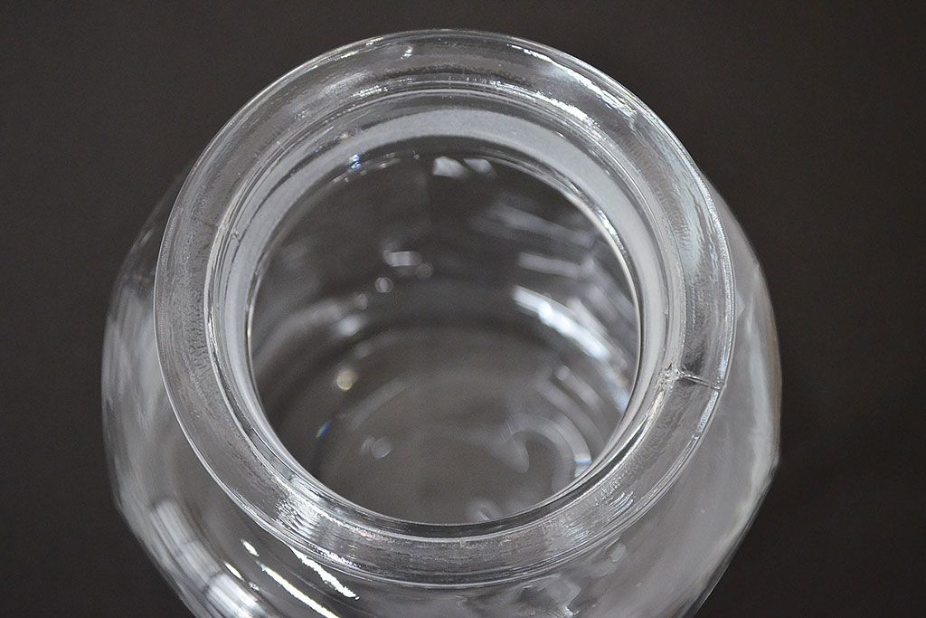 昭和レトロ　ガラス瓶大・小　2個セット(蓋付き、キャニスター)(R-047170)