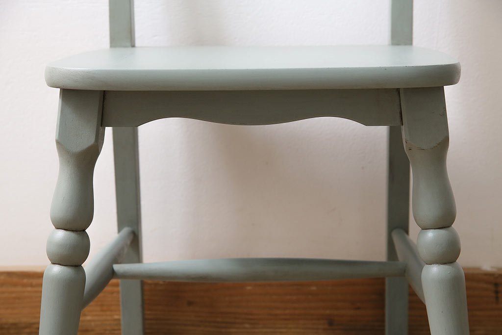 中古　北海道民芸家具　リメイク　当店ペイントで可愛らしく仕上げた小さなチェア(子供椅子)(R-047235)