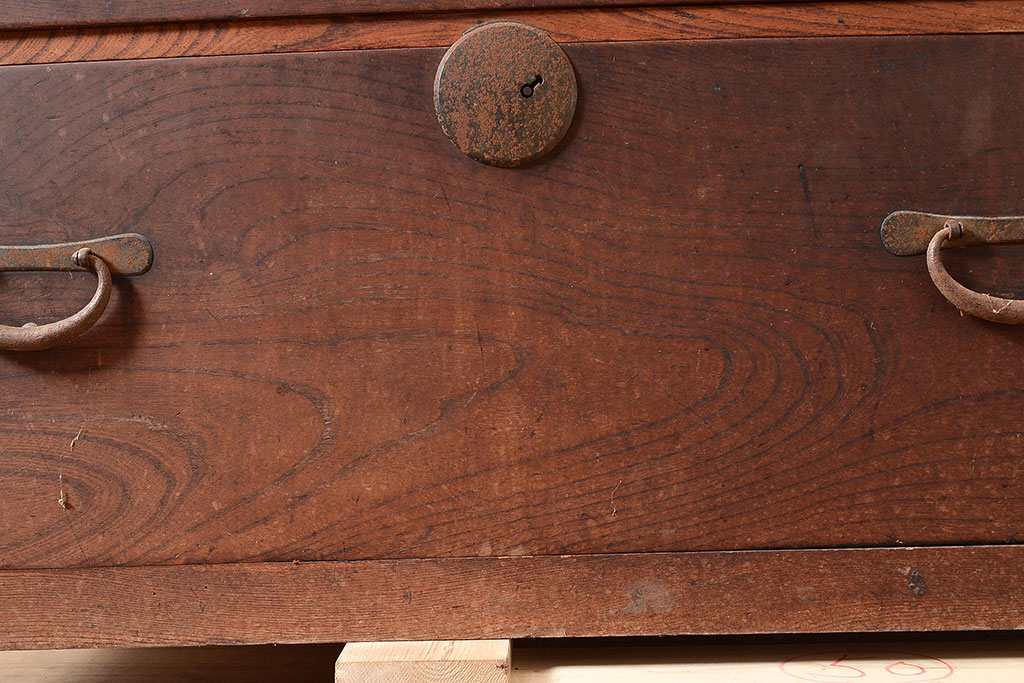 和製アンティーク　ケヤキの木目が和の趣を演出する仙台箪笥(重ね箪笥、時代箪笥、衣装箪笥)(R-047603)