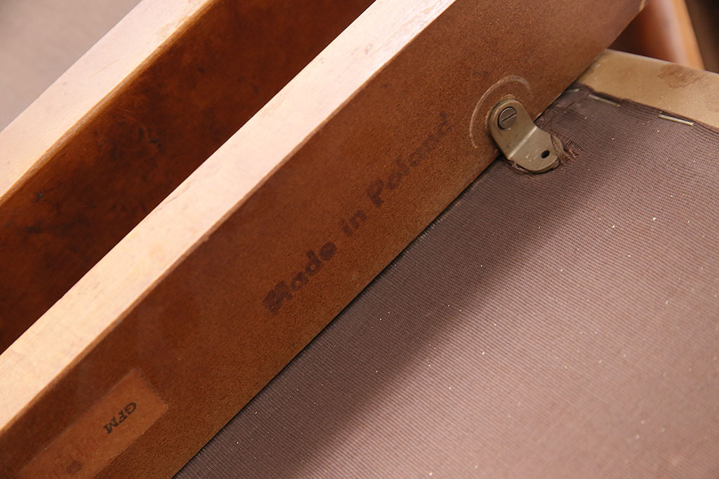 イギリスビンテージ　背もたれのデザインがアクセントになるチーク材のチェア4脚セット(ダイニングチェア、椅子)(R-047837)