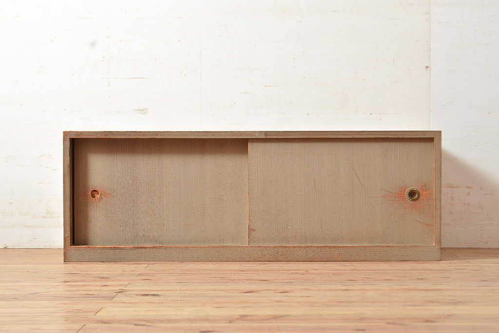 昭和レトロ　総桐材　シンプルな収納棚(ローボード、桐箪笥、戸棚、桐たんす)(R-048511)