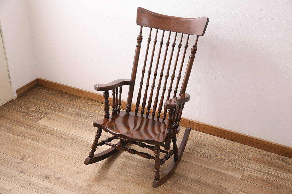 中古　九州民芸家具　ゆったりとした時間を過ごせる、贅沢なロッキングチェア(アームチェア、椅子)(R-048782)