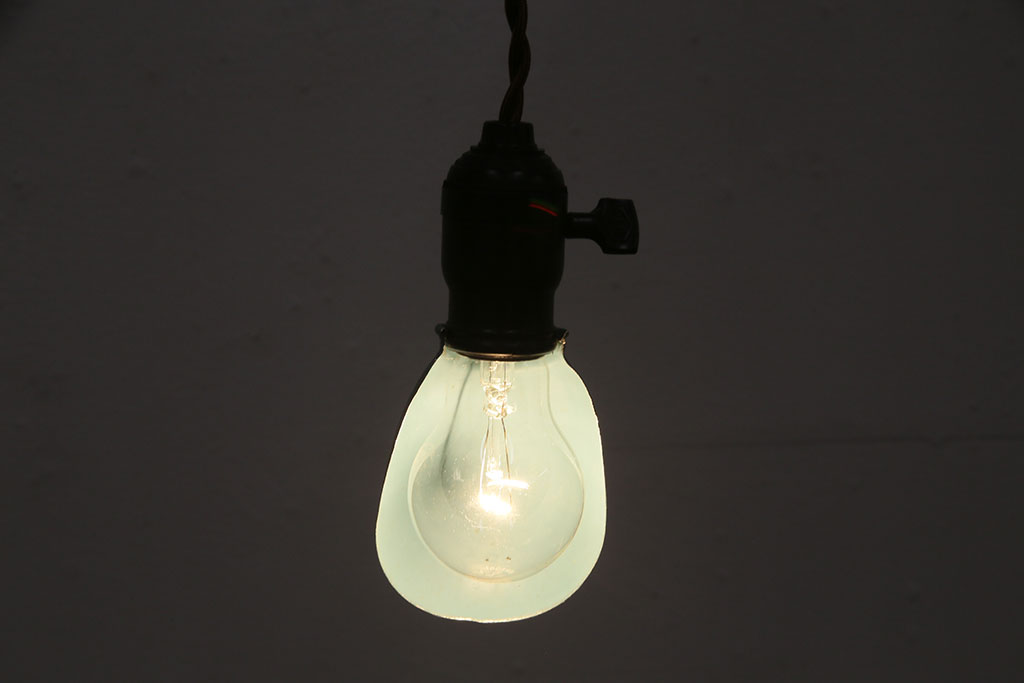 和製アンティーク　ブルーカラーがお部屋のアクセントになる、お洒落な吊り下げ照明(天井照明、ペンダントライト、シェード)(R-049236)