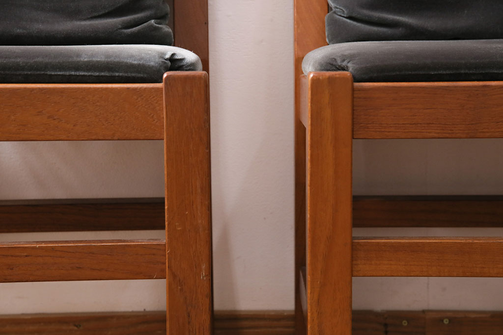 和製ヴィンテージ　民芸家具　チーク材　どっしりとした重厚感のあるチェア2脚セット(ダイニングチェア、椅子、ビンテージ)(R-049259)