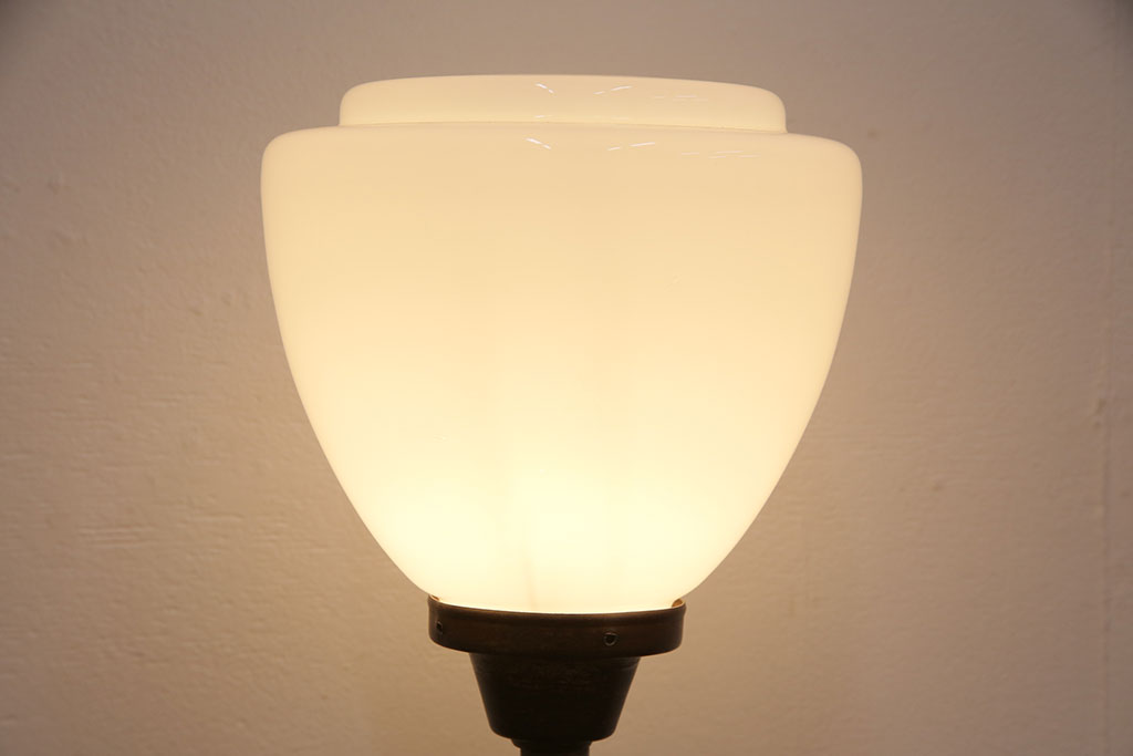 アンティーク照明　柔らかな光がムードを盛り上げるスタンドライト(フロアランプ、間接照明)(R-049426)
