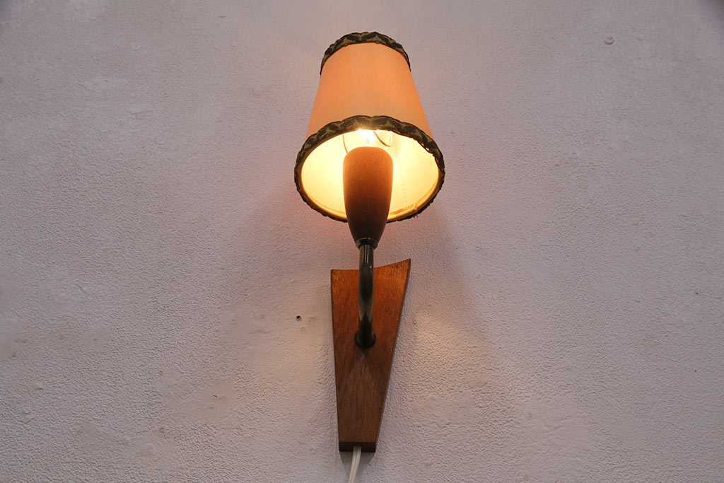 ヴィンテージ照明　北欧ビンテージ　デンマーク　温かみのある空間を演出するウォールライト(壁掛け照明、壁付け照明)(R-049713)