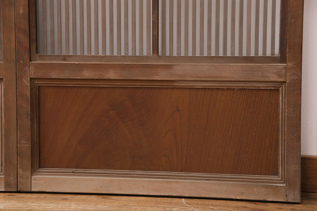 アンティーク建具　腰板ケヤキ材　ガラス入り格子戸4枚セット(引き戸、ガラス戸、建具)(R-049783)