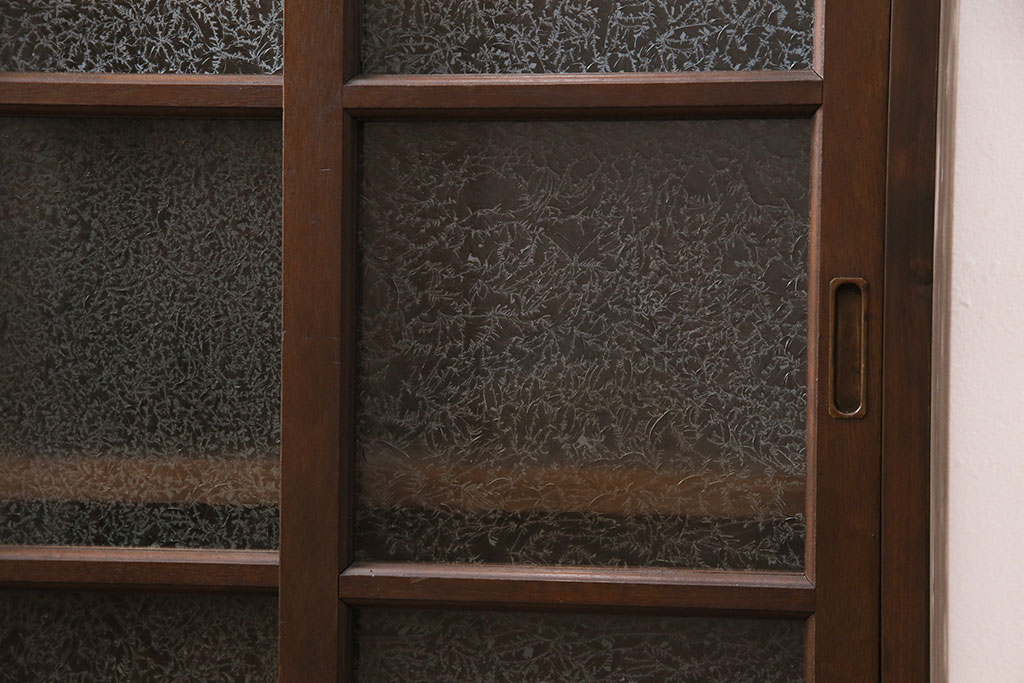 ラフジュ工房オリジナル　古建具リメイク　結霜ガラスがおしゃれな収納棚(キャビネット、ガラス戸棚、本箱)(R-050096)
