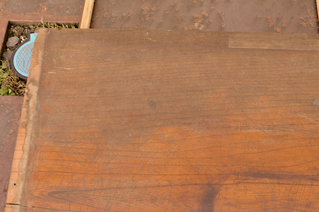 古材　味わいを増した木肌が魅力的な総ケヤキ材一枚板(DIY、材料、板、天板)(R-050283)