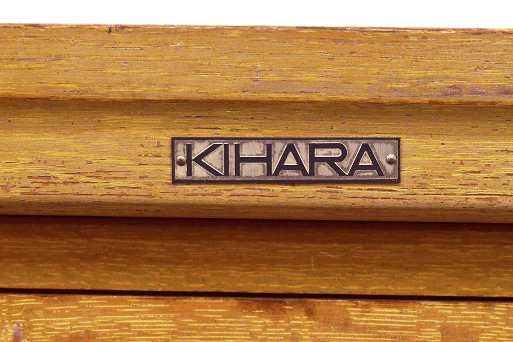 レトロ家具　昭和レトロ　KIHARA　ナラ材製　作業台付き!40杯もの引き出しが備わったネームプレート付きカードケース(引き出し、チェスト、図書館、図書室)(R-050286)