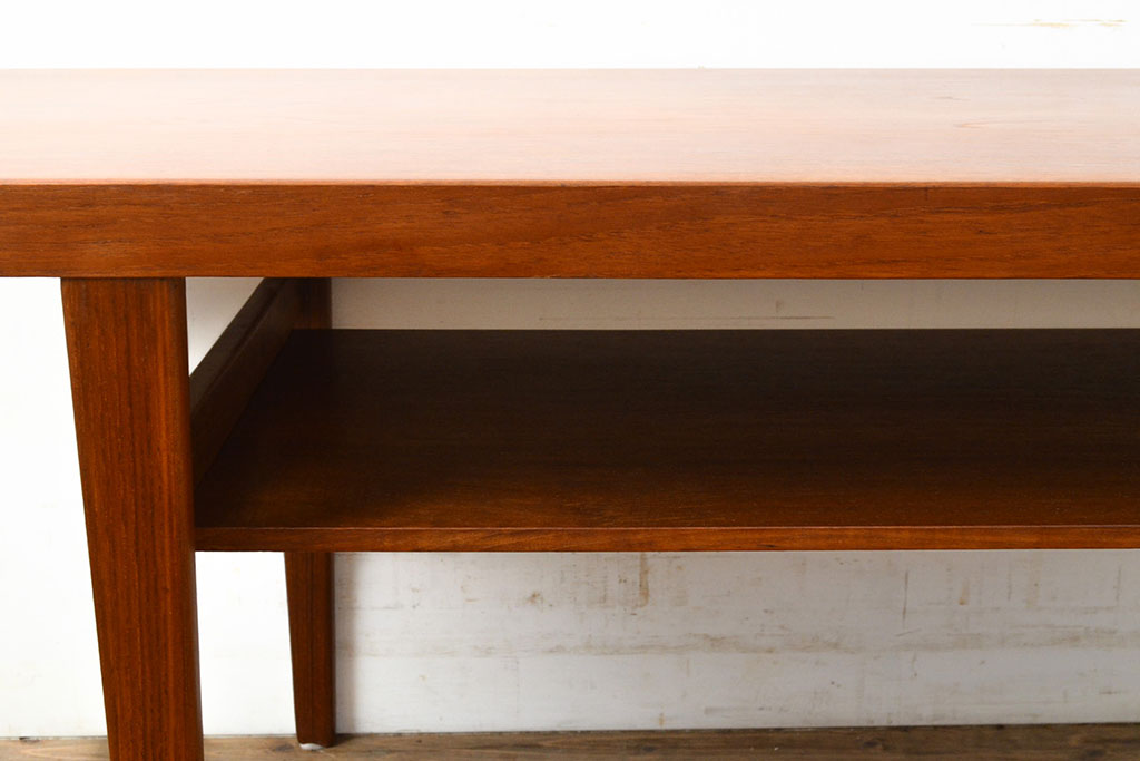 北欧ヴィンテージ　シンプルでスタイリッシュなチーク材製のセンターテーブル(リビングテーブル、コーヒーテーブル、ビンテージ)(R-050608)