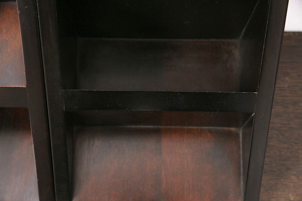 中古　北海道民芸家具　使い方いろいろ!置き方次第でペン立てにも棚にもなる小さな飾り棚2個セット(花台、ディスプレイ台、ペン立て、小物収納)(R-050707)