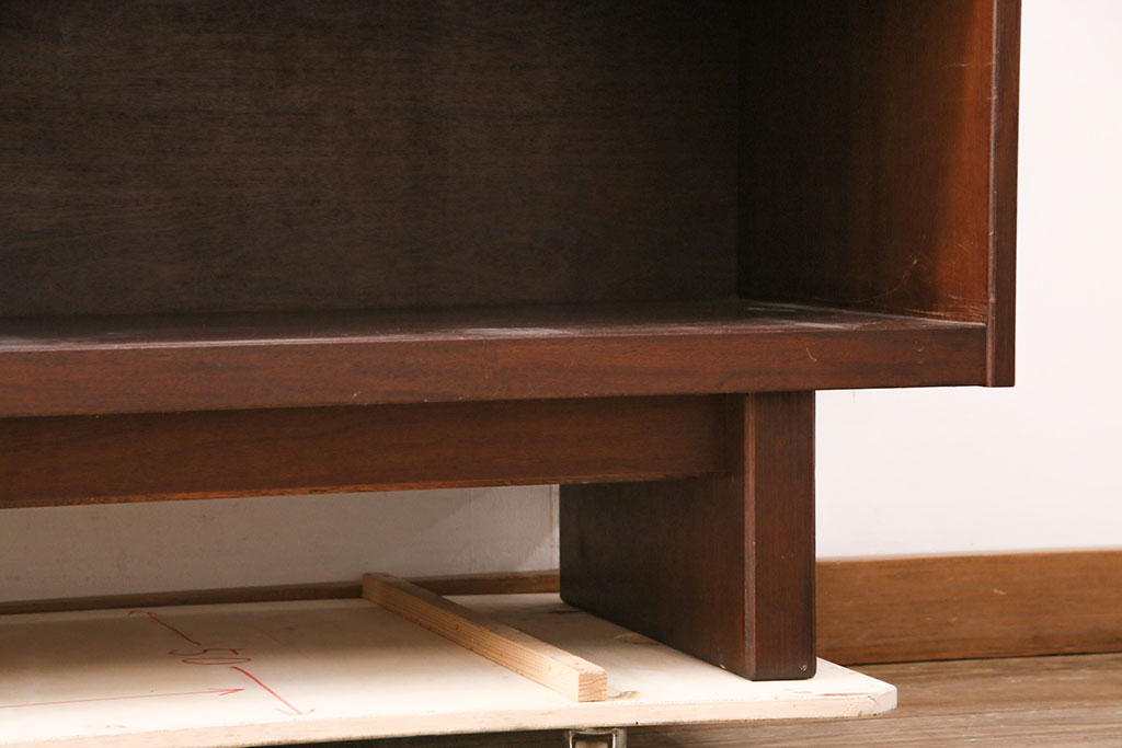 ジャパンヴィンテージ　チーク材　北欧家具のようなスタイリッシュさが魅力的なサイドボード(収納棚、戸棚、キャビネット、ビンテージ)(R-050712)