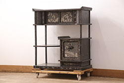 ペイント家具　リボンのような引き手がかわいらしいイギリスアンティークのチェスト(戸棚、キャビネット、引き出し)(R-030393)